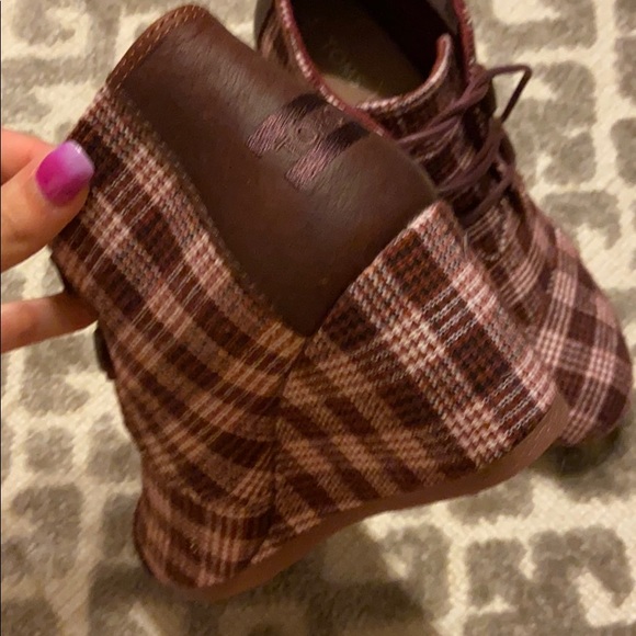 Toms Kala Booties!! - Picture 3 of 3
